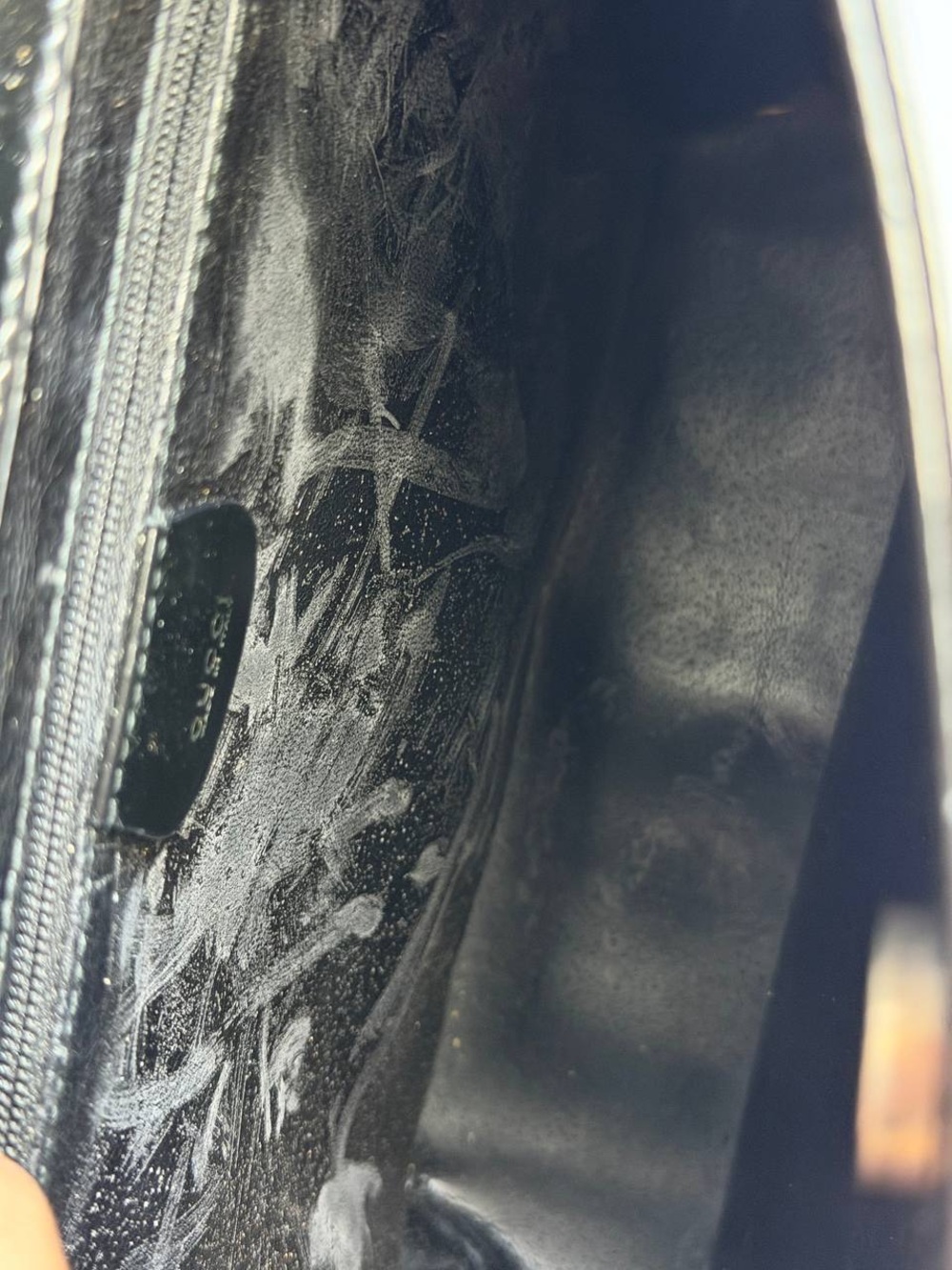 Gucci Interlocking G Logo Black Patent Leather Shoulder Bag - Picture 5 of 10